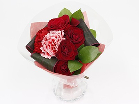 Online Flower Delivery Tokyo – Red Gerbera Bouquet & Vase