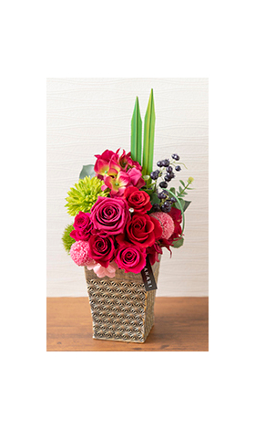 Tokyo Flower Shop – Roses, Mums & Hydrangea